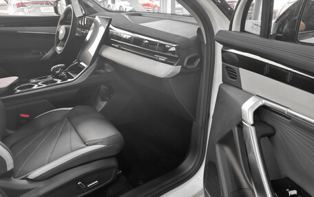 Geely Atlas, 2024 год, 3 453 490 рублей, 12 фотография