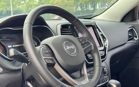 Jeep Cherokee, 2021 год, 2 000 000 рублей, 11 фотография