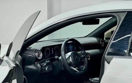 Mercedes-Benz CLA, 2022 год, 2 479 000 рублей, 3 фотография