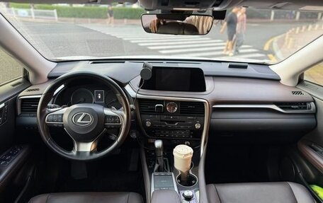 Lexus RX IV рестайлинг, 2022 год, 3 620 000 рублей, 8 фотография