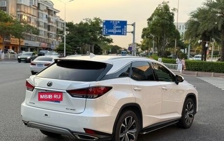 Lexus RX IV рестайлинг, 2022 год, 3 620 000 рублей, 6 фотография