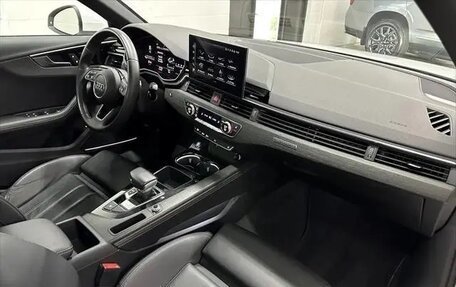 Audi A4, 2022 год, 4 037 500 рублей, 9 фотография