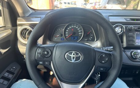 Toyota RAV4, 2014 год, 2 100 000 рублей, 2 фотография