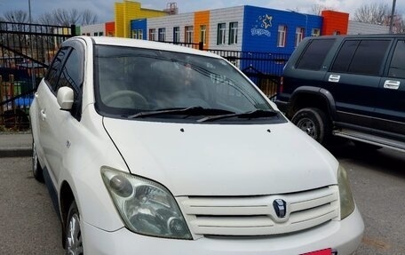 Toyota Ist II, 2004 год, 550 000 рублей, 2 фотография