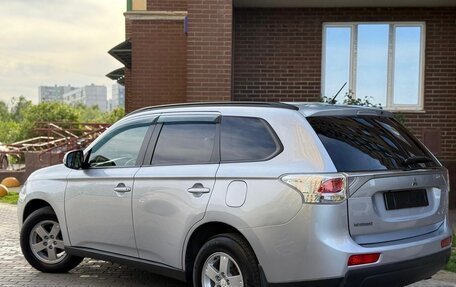 Mitsubishi Outlander III рестайлинг 3, 2012 год, 1 145 000 рублей, 4 фотография