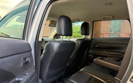 Mitsubishi Outlander III рестайлинг 3, 2012 год, 1 145 000 рублей, 9 фотография