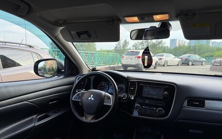 Mitsubishi Outlander III рестайлинг 3, 2012 год, 1 145 000 рублей, 8 фотография