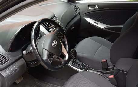 Hyundai Solaris II рестайлинг, 2015 год, 970 000 рублей, 13 фотография