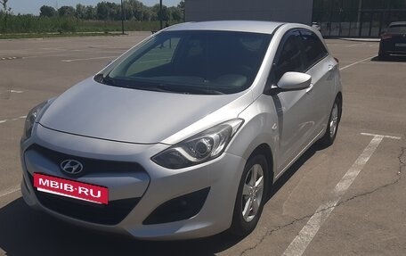 Hyundai i30 II рестайлинг, 2013 год, 870 000 рублей, 2 фотография
