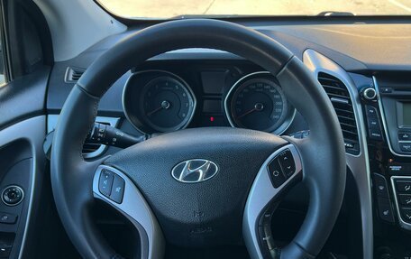Hyundai i30 II рестайлинг, 2013 год, 870 000 рублей, 17 фотография