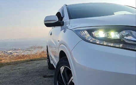 Honda Vezel, 2017 год, 1 800 000 рублей, 7 фотография