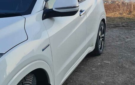 Honda Vezel, 2017 год, 1 800 000 рублей, 8 фотография
