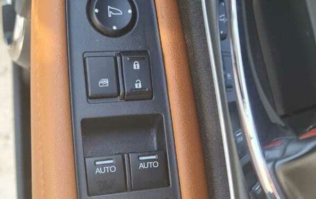 Honda Vezel, 2017 год, 1 800 000 рублей, 18 фотография