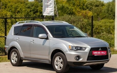 Mitsubishi Outlander III рестайлинг 3, 2009 год, 1 155 000 рублей, 3 фотография