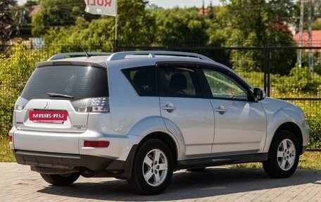 Mitsubishi Outlander III рестайлинг 3, 2009 год, 1 155 000 рублей, 10 фотография