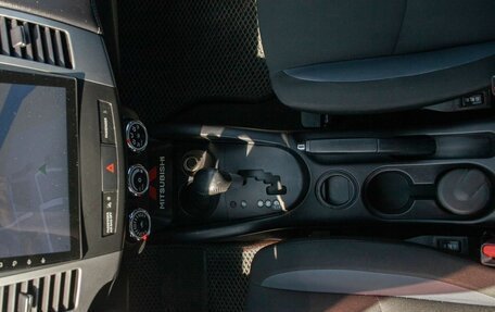 Mitsubishi Outlander III рестайлинг 3, 2009 год, 1 155 000 рублей, 30 фотография