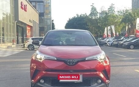 Toyota C-HR I рестайлинг, 2021 год, 1 591 000 рублей, 2 фотография