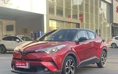 Toyota C-HR I рестайлинг, 2021 год, 1 591 000 рублей, 3 фотография