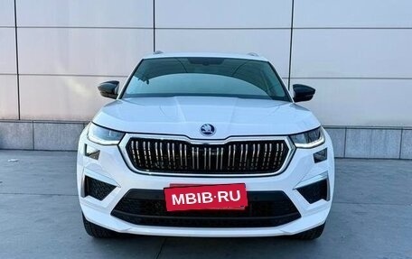 Skoda Kodiaq I, 2022 год, 3 800 275 рублей, 2 фотография