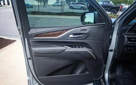 Cadillac Escalade V, 2022 год, 8 260 000 рублей, 11 фотография