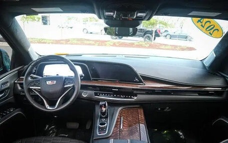 Cadillac Escalade V, 2022 год, 8 260 000 рублей, 14 фотография