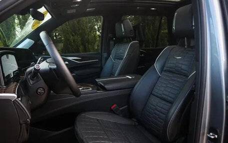 Cadillac Escalade V, 2022 год, 8 260 000 рублей, 12 фотография