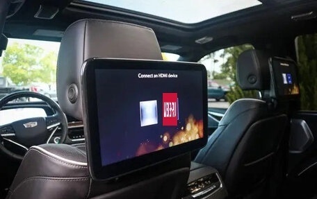 Cadillac Escalade V, 2022 год, 8 260 000 рублей, 22 фотография