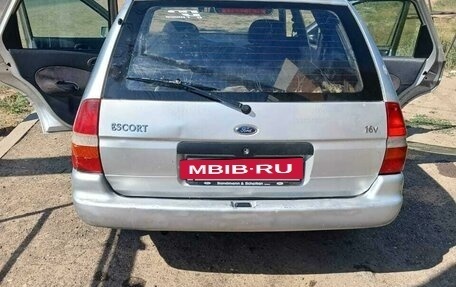 Ford Escort V, 1998 год, 120 000 рублей, 2 фотография