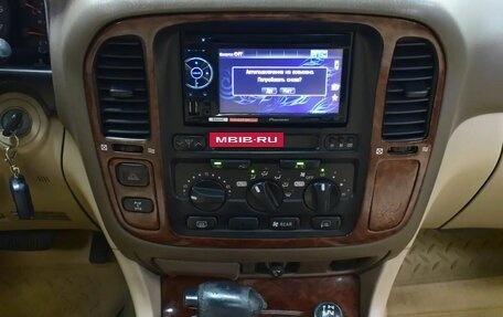 Toyota Land Cruiser 100 рестайлинг 2, 2000 год, 1 080 000 рублей, 7 фотография