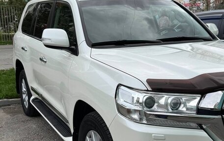 Toyota Land Cruiser 200, 2016 год, 6 050 000 рублей, 4 фотография