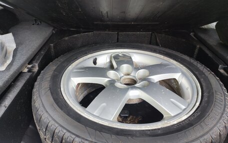 Mitsubishi Outlander III рестайлинг 3, 2005 год, 545 000 рублей, 10 фотография
