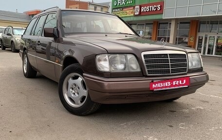 Mercedes-Benz E-Класс, 1994 год, 1 450 000 рублей, 2 фотография