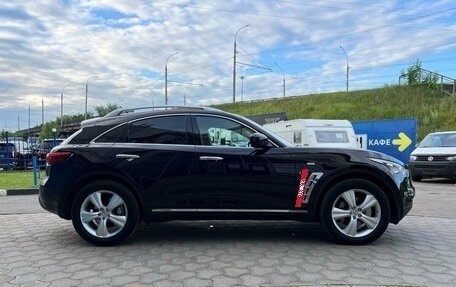 Infiniti QX70, 2015 год, 2 199 000 рублей, 6 фотография