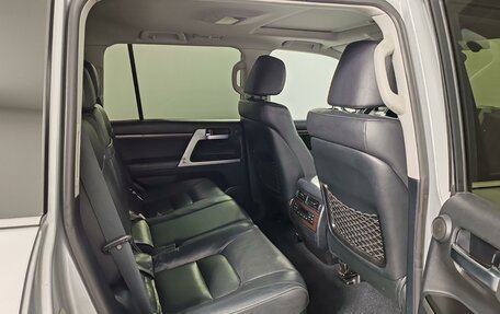 Toyota Land Cruiser 200, 2015 год, 4 850 000 рублей, 21 фотография