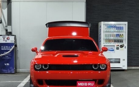 Dodge Challenger III рестайлинг 2, 2020 год, 13 000 000 рублей, 3 фотография