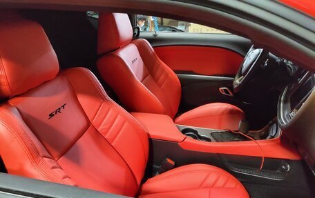 Dodge Challenger III рестайлинг 2, 2020 год, 13 000 000 рублей, 14 фотография
