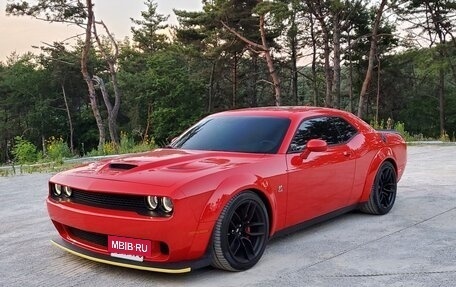 Dodge Challenger III рестайлинг 2, 2020 год, 13 000 000 рублей, 12 фотография
