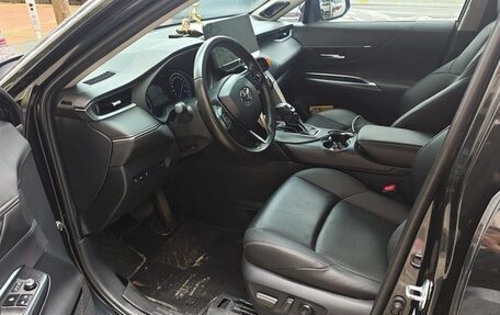 Toyota Venza, 2023 год, 2 475 000 рублей, 9 фотография