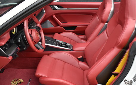 Porsche 911, 2022 год, 26 650 000 рублей, 18 фотография