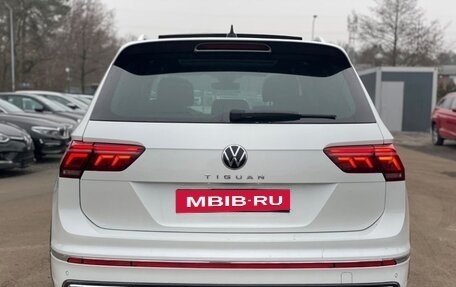 Volkswagen Tiguan II, 2022 год, 2 670 000 рублей, 6 фотография