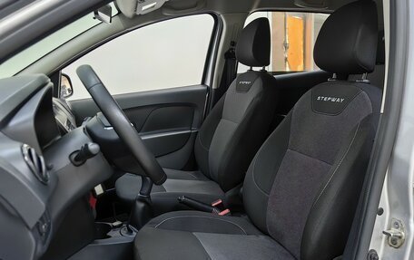 Renault Sandero II рестайлинг, 2019 год, 999 000 рублей, 6 фотография
