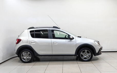 Renault Sandero II рестайлинг, 2019 год, 999 000 рублей, 5 фотография