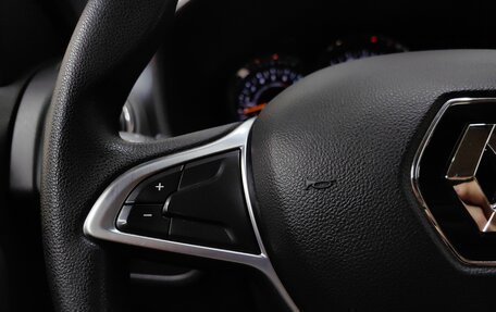 Renault Sandero II рестайлинг, 2019 год, 999 000 рублей, 17 фотография