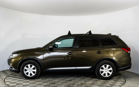 Mitsubishi Outlander III рестайлинг 3, 2018 год, 1 349 000 рублей, 8 фотография