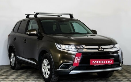 Mitsubishi Outlander III рестайлинг 3, 2018 год, 1 349 000 рублей, 3 фотография