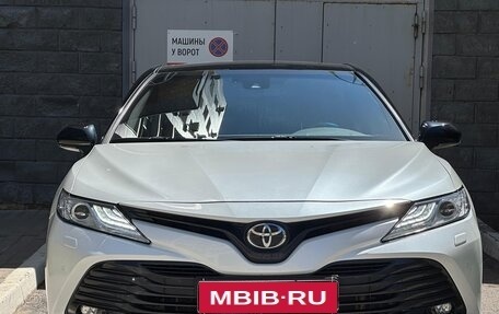 Toyota Camry, 2020 год, 3 199 000 рублей, 1 фотография