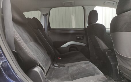 Mitsubishi Outlander III рестайлинг 3, 2012 год, 1 140 000 рублей, 10 фотография