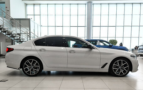 BMW 5 серия, 2018 год, 3 350 000 рублей, 8 фотография