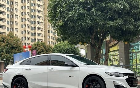 Chevrolet Malibu IX, 2022 год, 1 658 077 рублей, 2 фотография