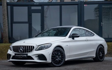 Mercedes-Benz C-Класс AMG, 2022 год, 4 290 000 рублей, 3 фотография
